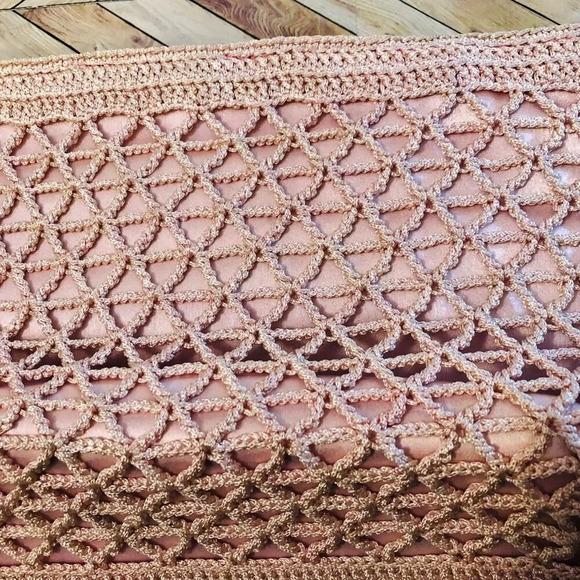 Vintage 70s Retro Style Blush Pink Crochet Beaded Shoulder Purse with Flaws - Picture 3 of 8